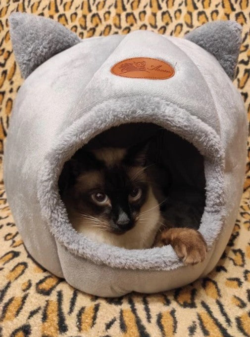 Cozy Winter Luxury & Comfortable House Bed Small Medium Cat Dog Pet